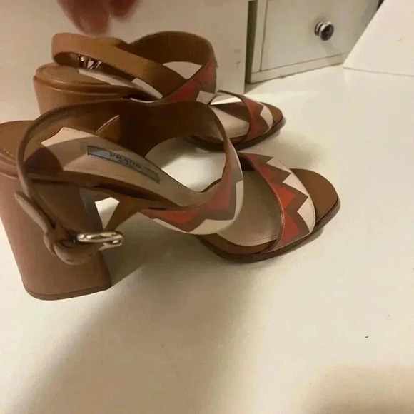 Prada Leather Colorblock Pattern Slingback brown and tan color Sandals - Picture 4 of 16